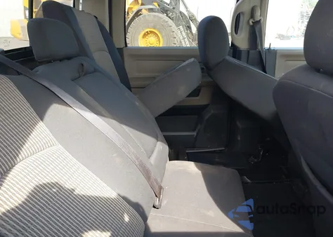 2010 Dodge Ram 1500 Slt/Sport/Trx z USA, uszkodzony, nr VIN 1D7RV1CT9AS119715